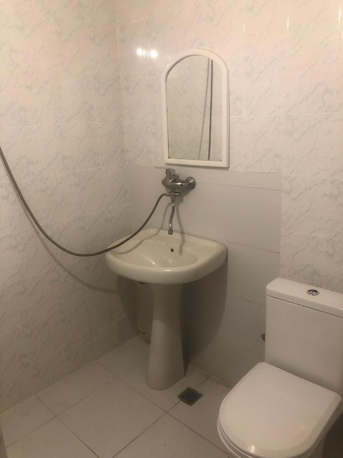 Hotel Nikea Paradiso Кутаиси Екстериор снимка